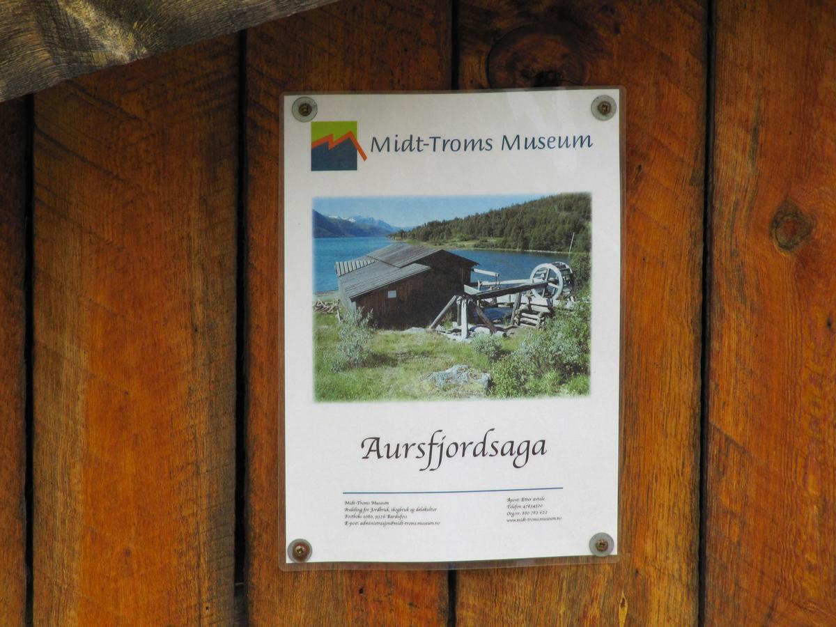 Malangen Lodge Mestervik Exterior photo